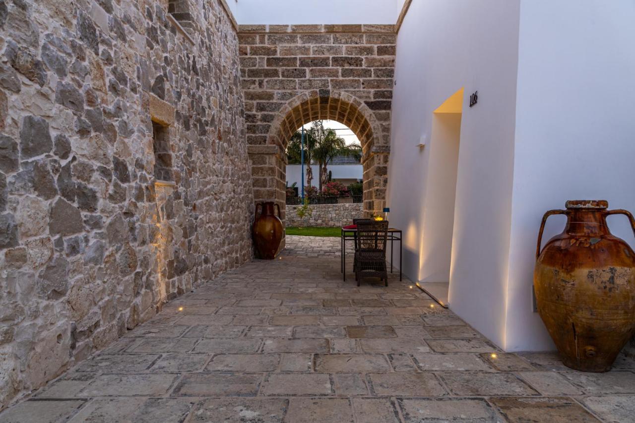 Dimora Le Site Hotel Torre Suda Buitenkant foto